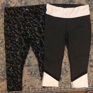 2 pair of like new capri leggings sz L